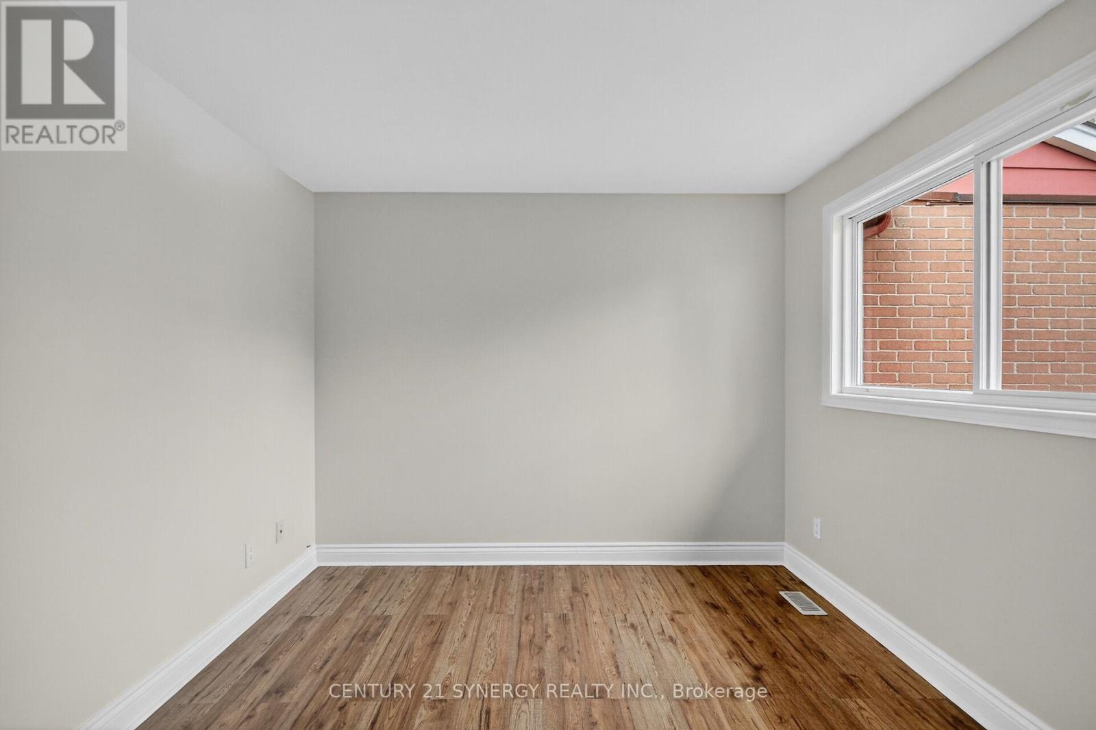 928 Meadowlands Drive, Ottawa, Ontario  K2C 0K3 - Photo 18 - X12485327