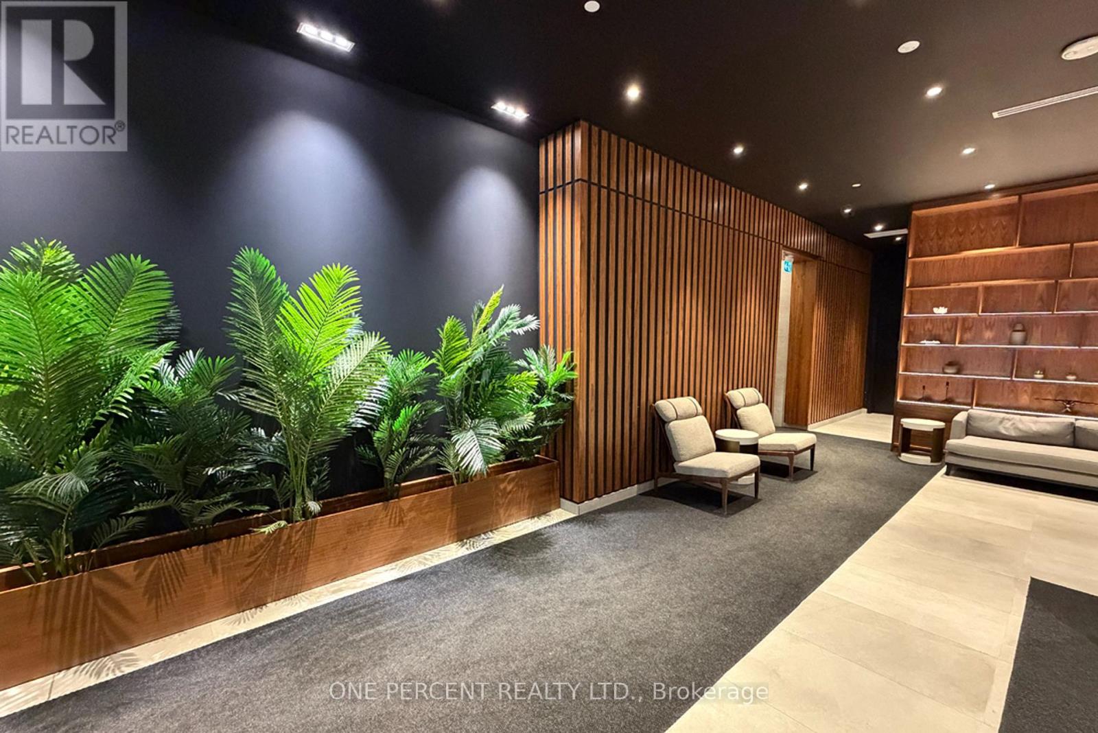 410 - 340 Queen Street, Ottawa, Ontario  K1R 0G1 - Photo 3 - X12629244