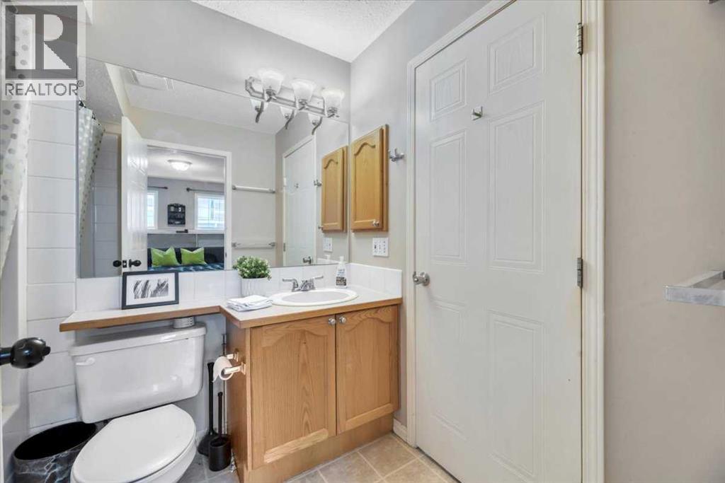 411, 103 Strathaven Drive, Strathmore, Alberta  T1P 1W4 - Photo 5 - A2271025