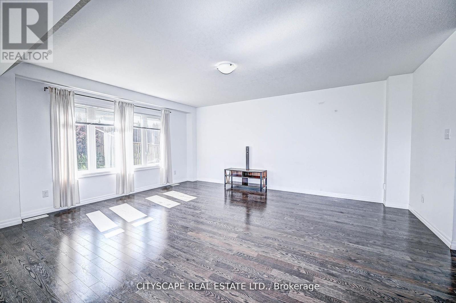 6 Castlebay Street, Kitchener, Ontario  N2R 0G5 - Photo 15 - X12656140