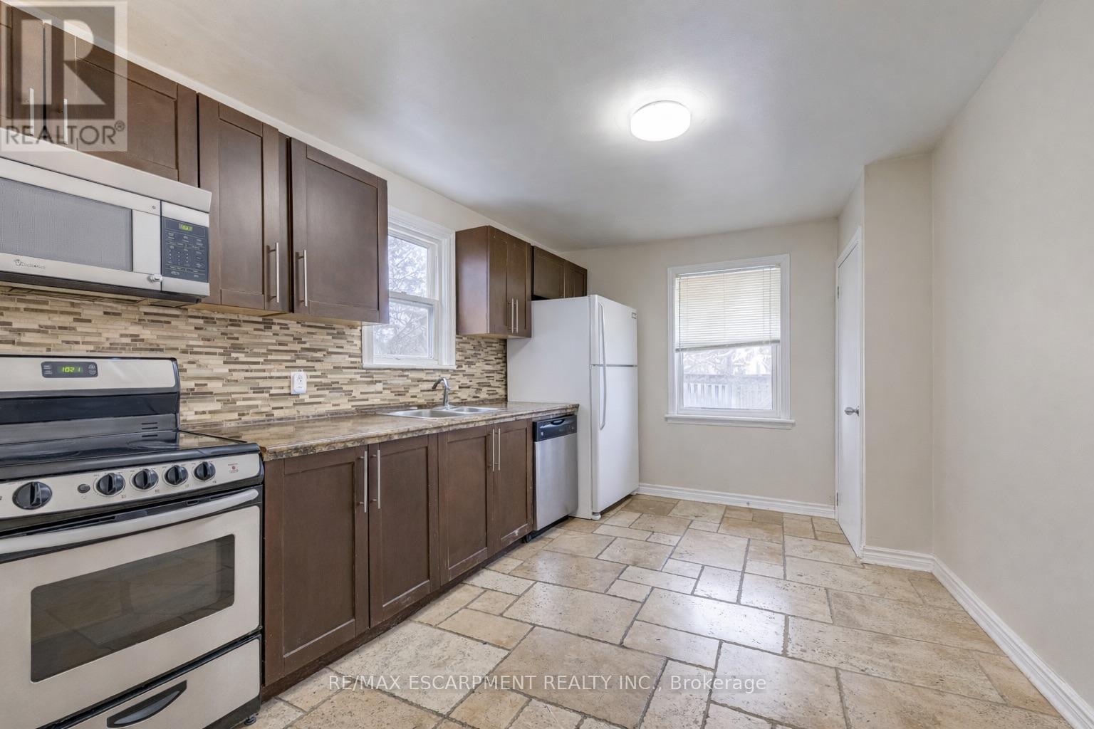 80 Lower Horning Road, Hamilton, Ontario  L8S 3G3 - Photo 8 - X12656148