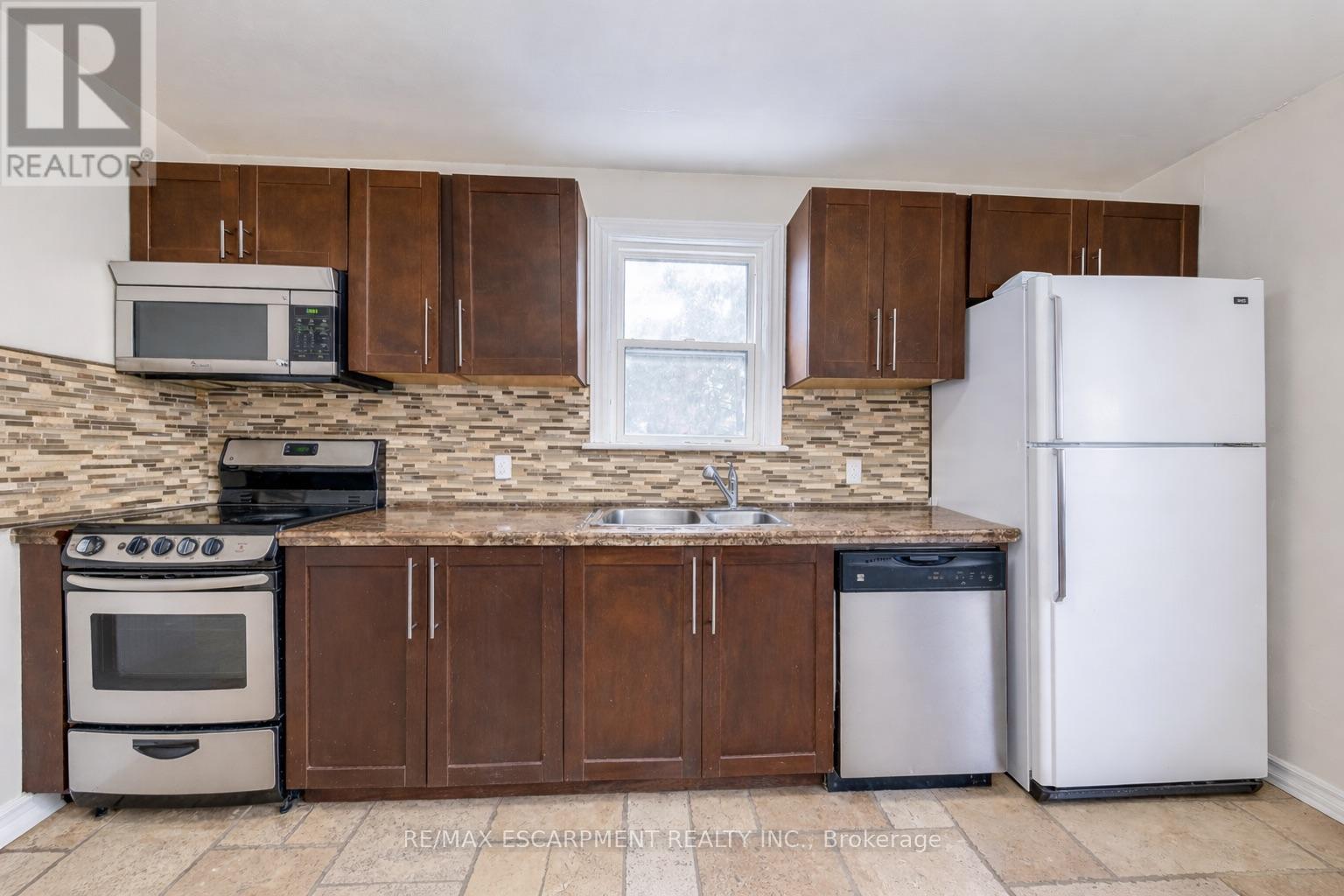 80 Lower Horning Road, Hamilton, Ontario  L8S 3G3 - Photo 9 - X12656148