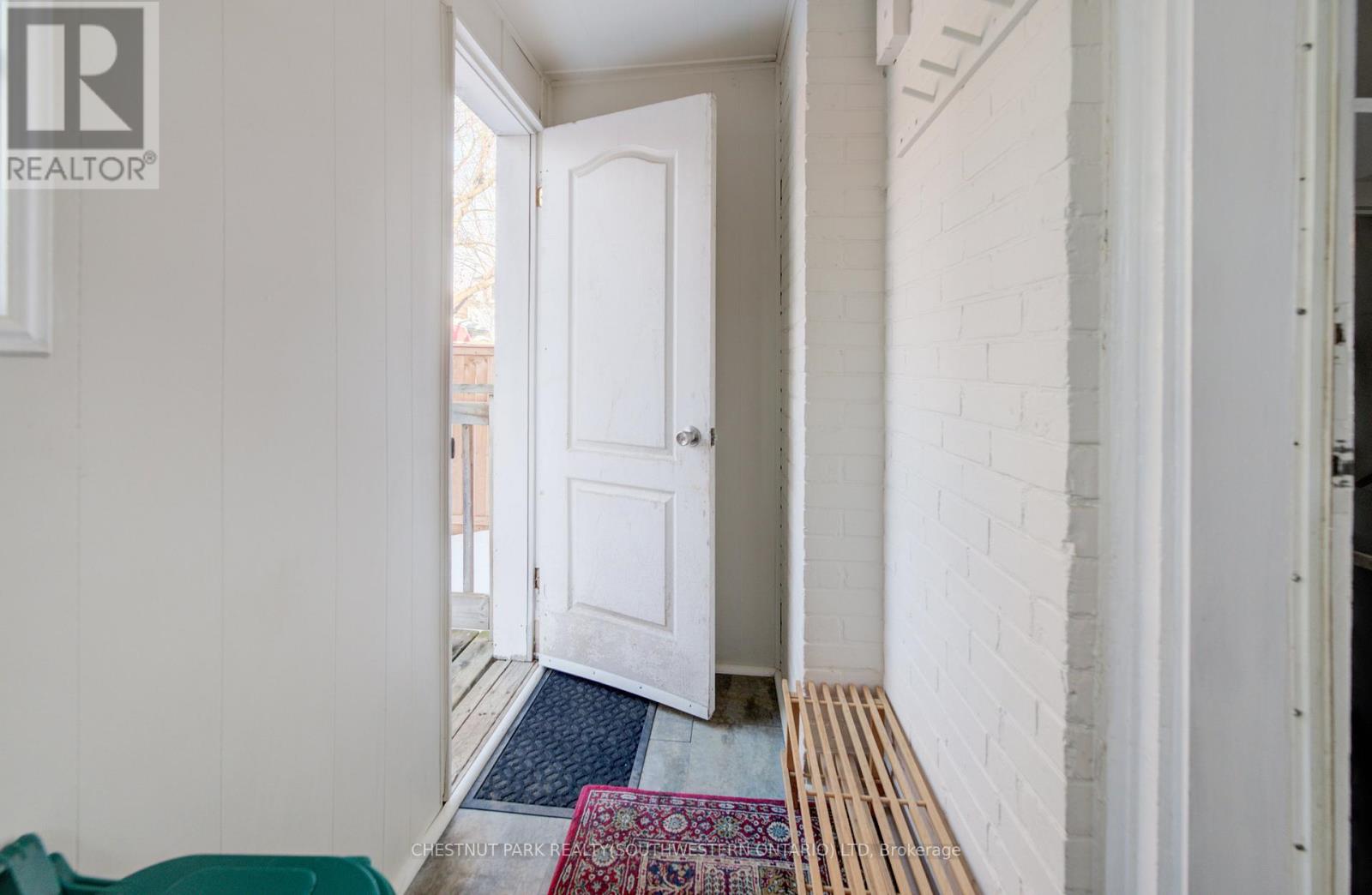 15 Troy Street, Kitchener, Ontario  N2H 1L7 - Photo 30 - X12656166