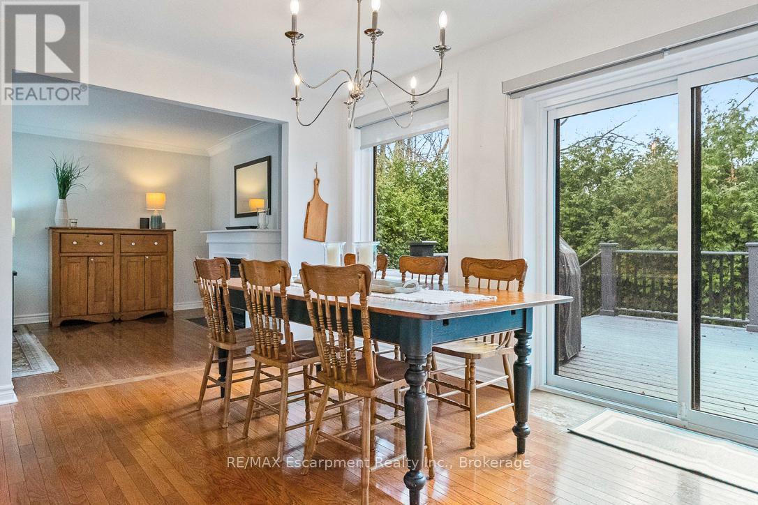 68 Glenmanor Drive N, Oakville, Ontario  L6K 2B4 - Photo 10 - W12656274