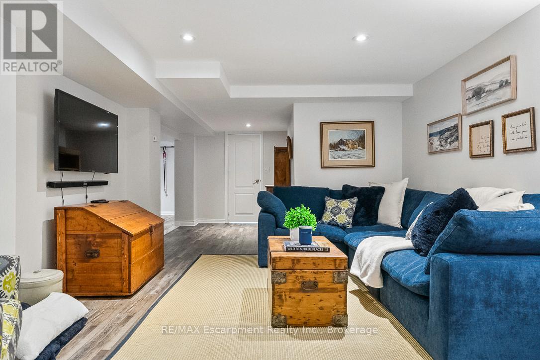 68 Glenmanor Drive N, Oakville, Ontario  L6K 2B4 - Photo 29 - W12656274