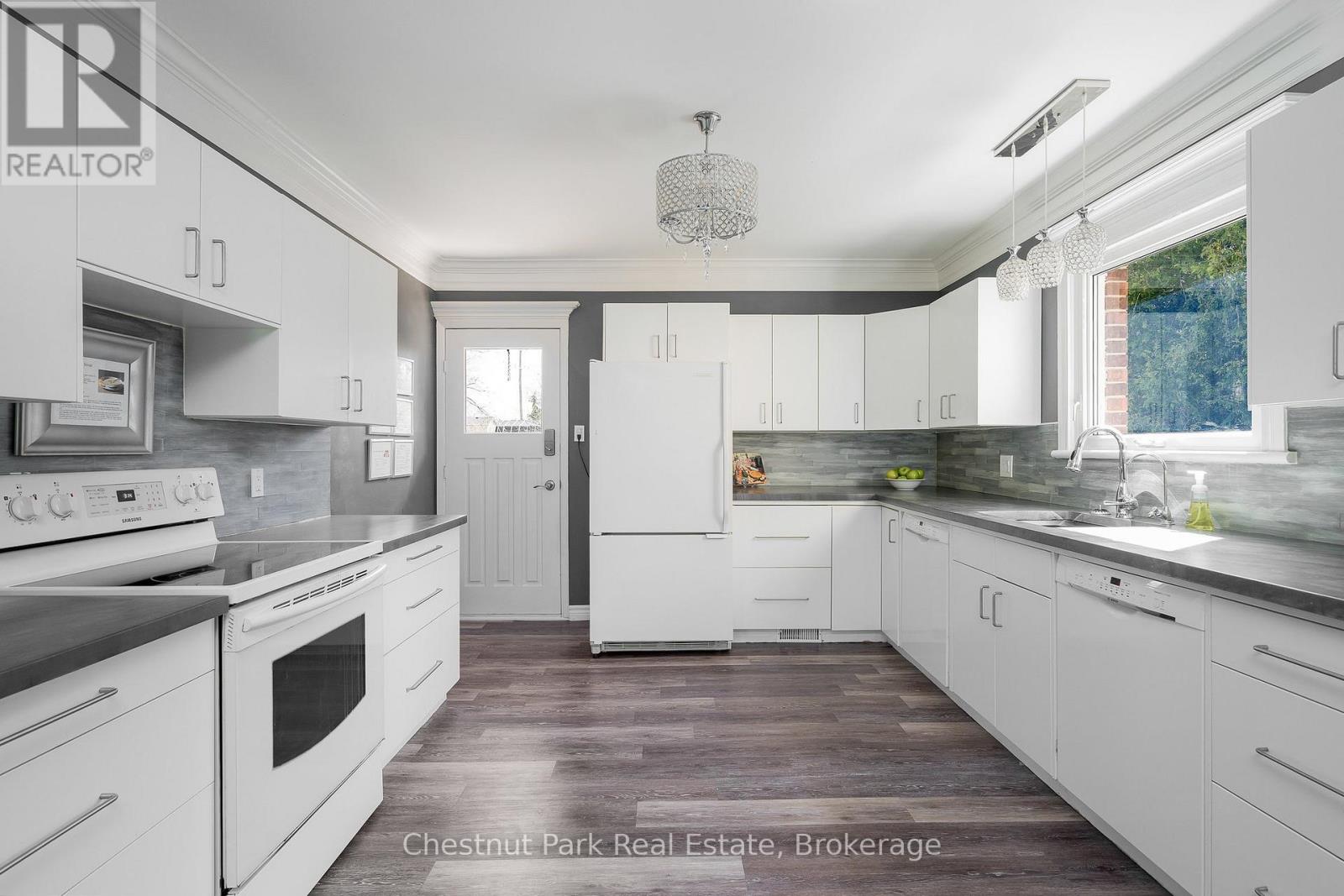 10 Water Street, Collingwood, Ontario  L9Y 4P1 - Photo 17 - S12656262