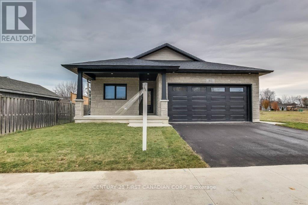 163 Elgin Avenue E, Goderich, Ontario  N7A 1K7 - Photo 2 - X12215703