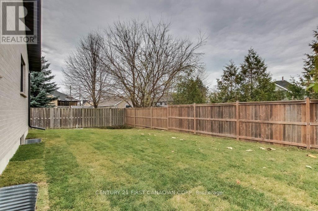 163 Elgin Avenue E, Goderich, Ontario  N7A 1K7 - Photo 29 - X12215703