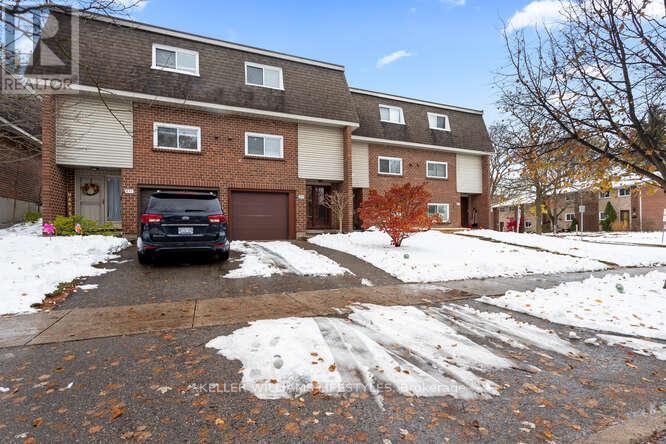 655 Griffith Street, London South, Ontario  N6K 2S5 - Photo 2 - X12541356