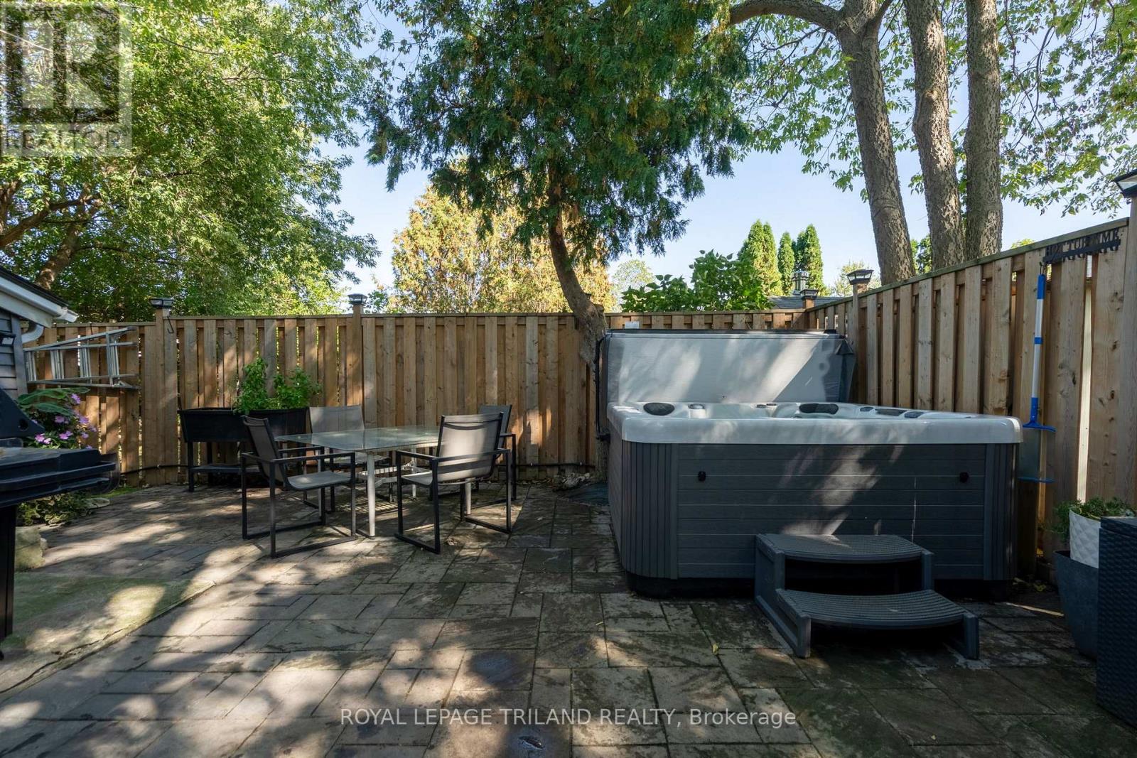 3 Henry Street, London East, Ontario  N6B 2L6 - Photo 27 - X12443100