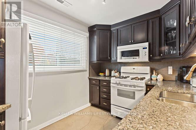 655 Griffith Street, London South, Ontario  N6K 2S5 - Photo 5 - X12541356