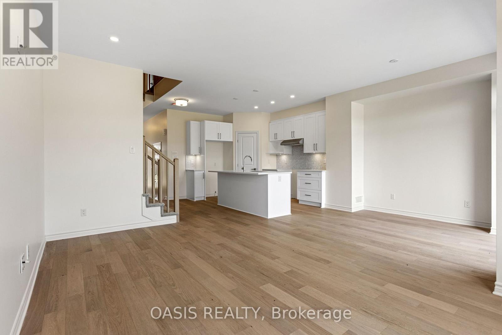 794 Antonio Farley Street, Ottawa, Ontario  K4A 5N3 - Photo 4 - X12411570