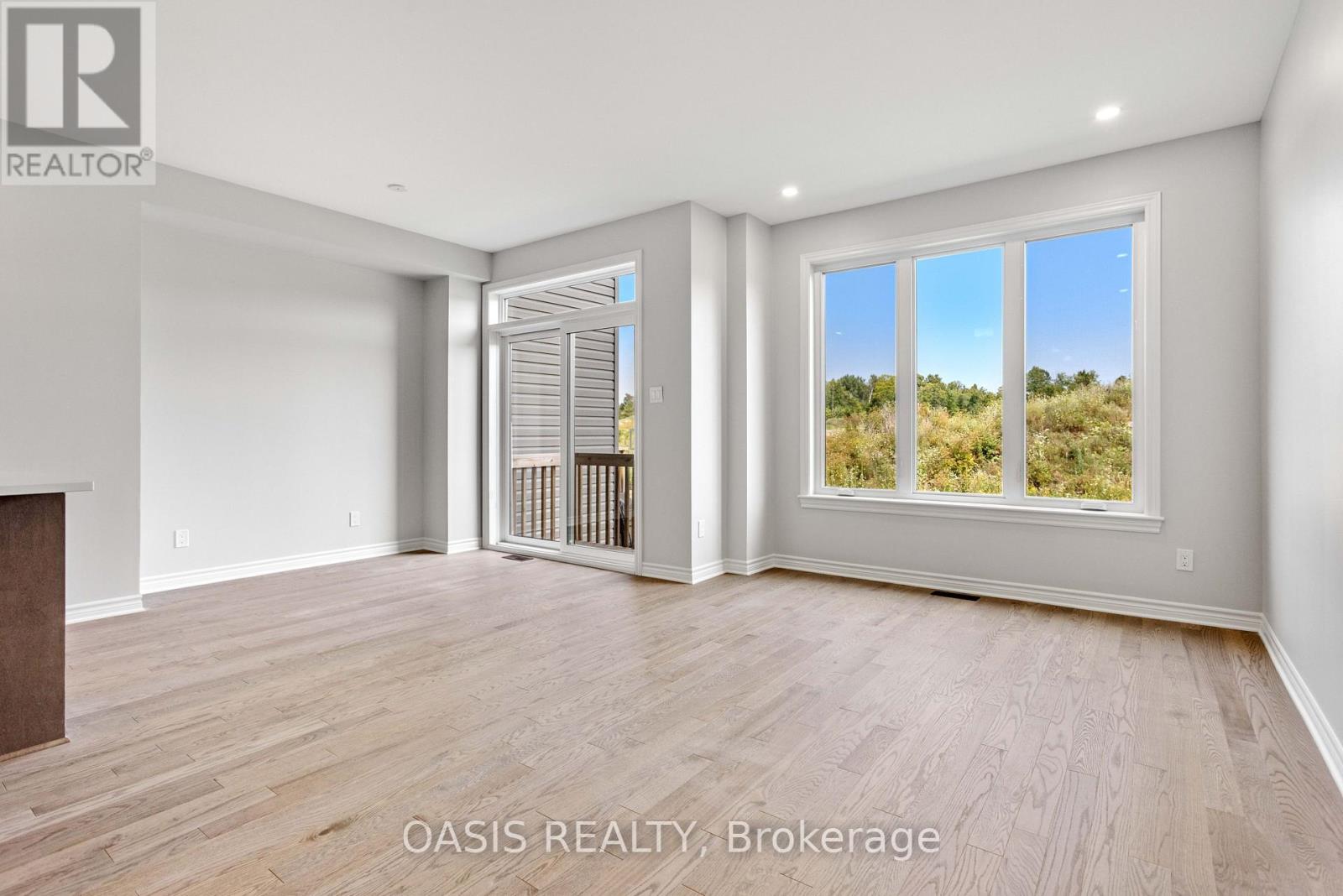 786 Antonio Farley Street, Ottawa, Ontario K4A 5N3 - Photo 6 - X12411578