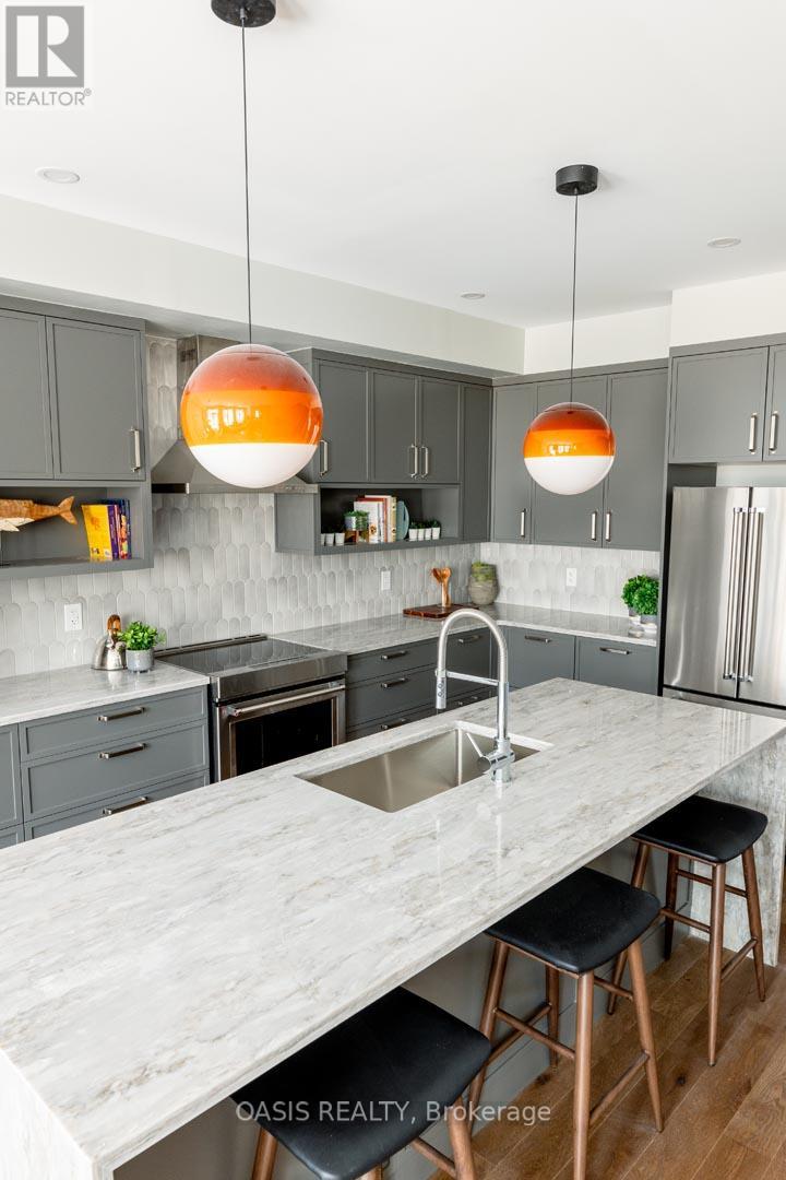 1145 Cope Drive, Ottawa, Ontario  K2S 3E9 - Photo 6 - X12525042