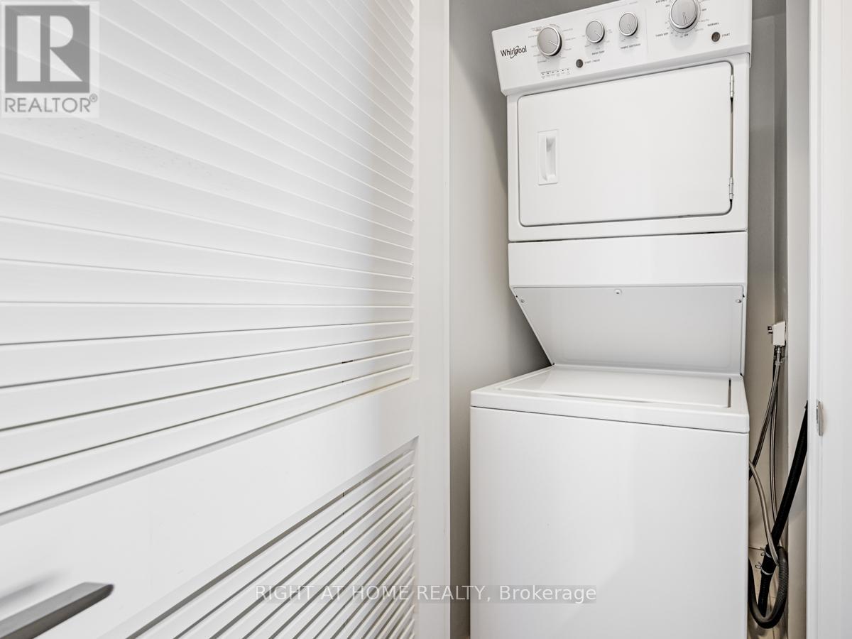 1010 - 65 Oneida Crescent, Richmond Hill, Ontario  L4B 0G9 - Photo 17 - N12296940