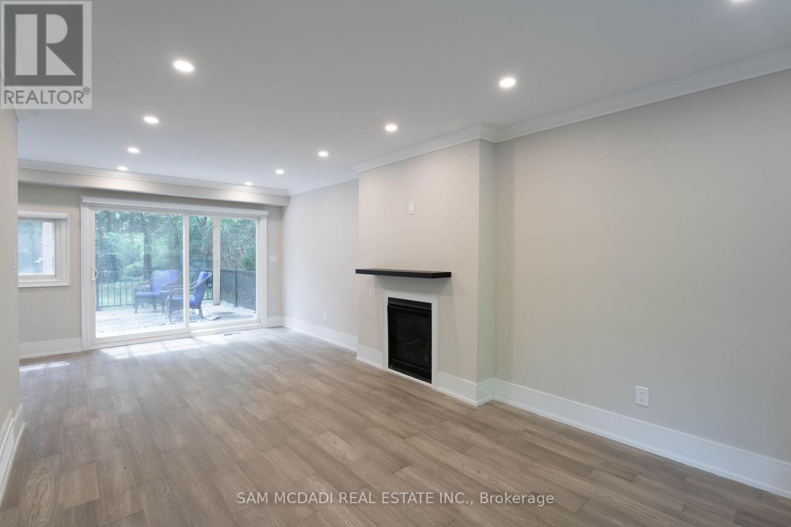 2188 Highriver Court, Mississauga, Ontario  L5H 3K4 - Photo 7 - W12634922