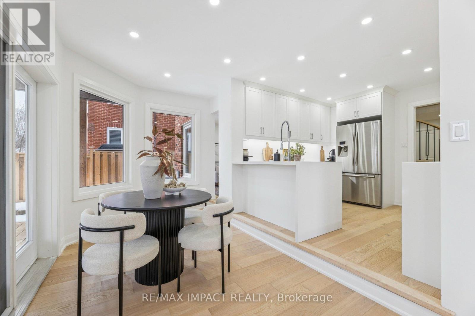 1871 Brookshire Square, Pickering, Ontario  L1V 6L2 - Photo 14 - E12656322