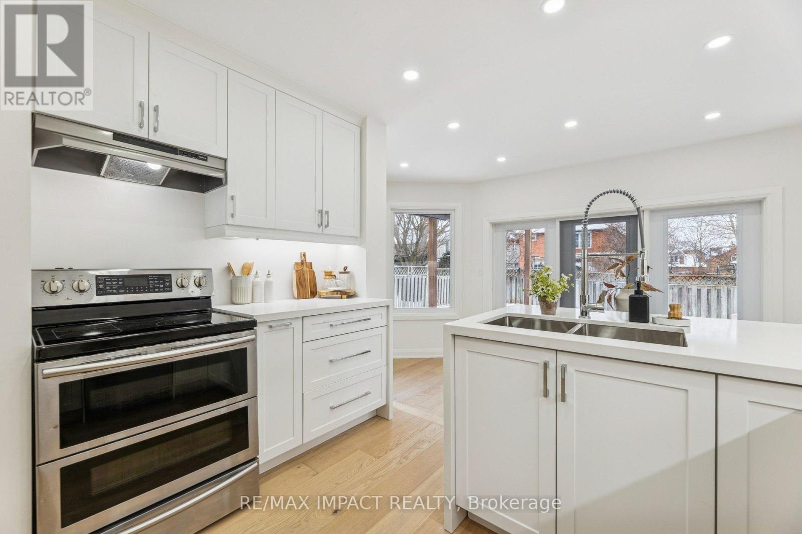 1871 Brookshire Square, Pickering, Ontario  L1V 6L2 - Photo 18 - E12656322