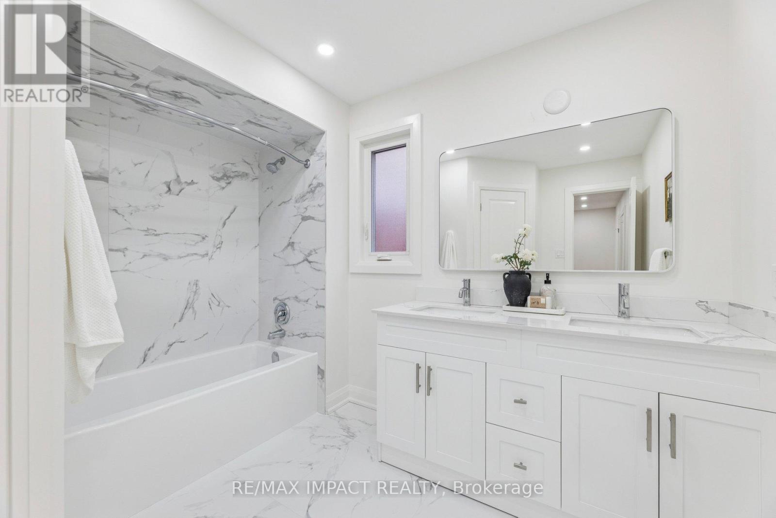 1871 Brookshire Square, Pickering, Ontario  L1V 6L2 - Photo 22 - E12656322