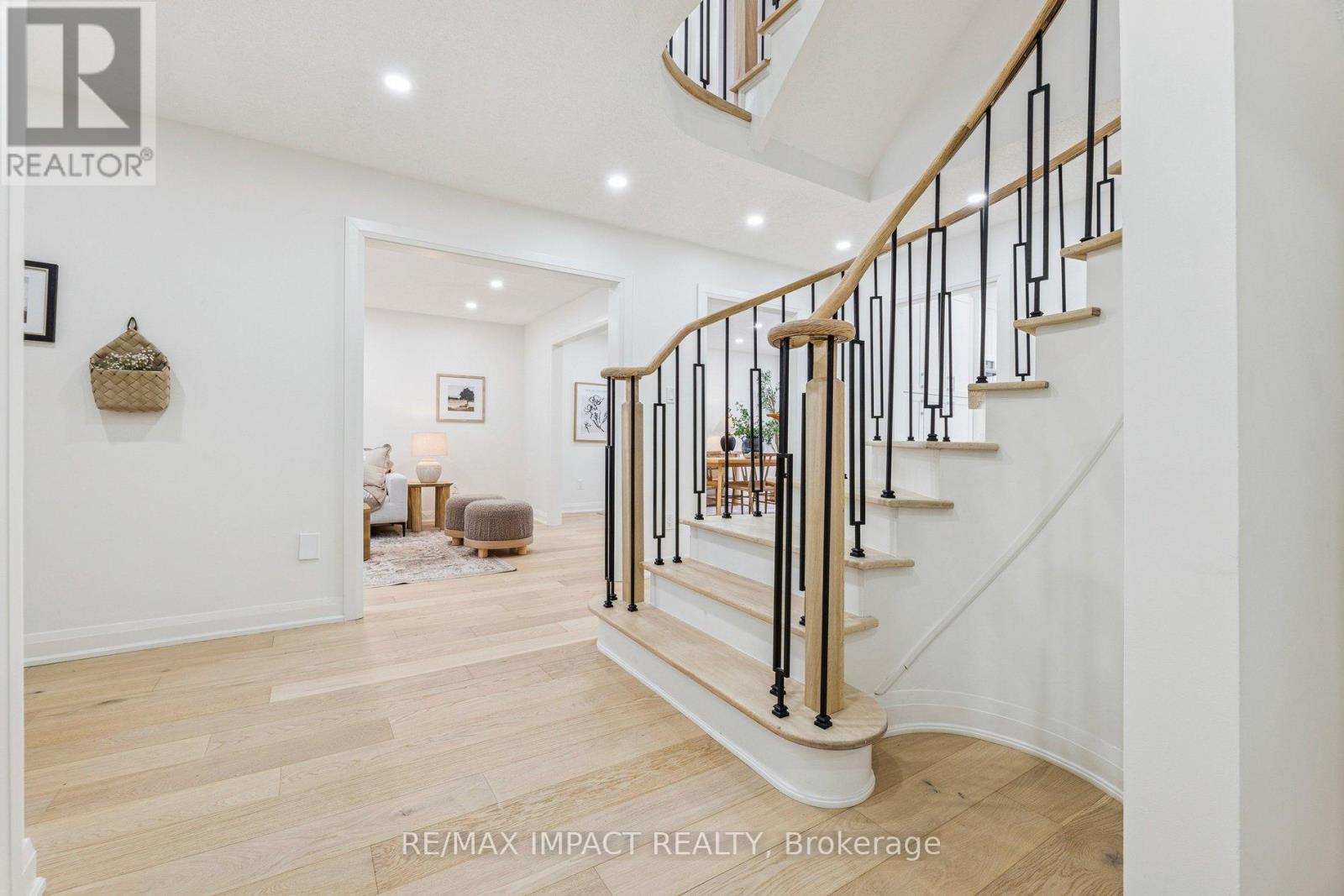 1871 Brookshire Square, Pickering, Ontario  L1V 6L2 - Photo 4 - E12656322