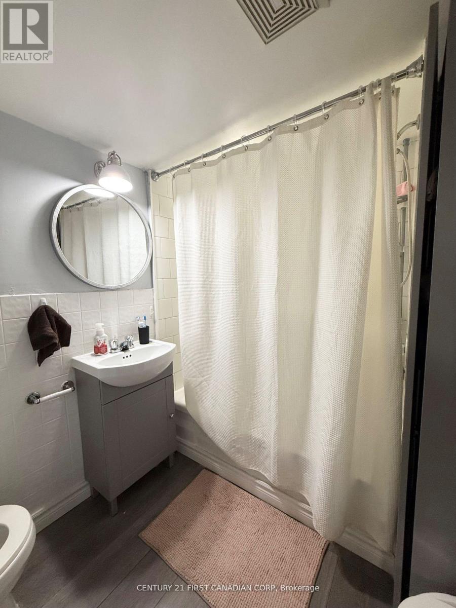 528 Pall Mall St Street, London East, Ontario  N5Y 2Z6 - Photo 7 - X12656264