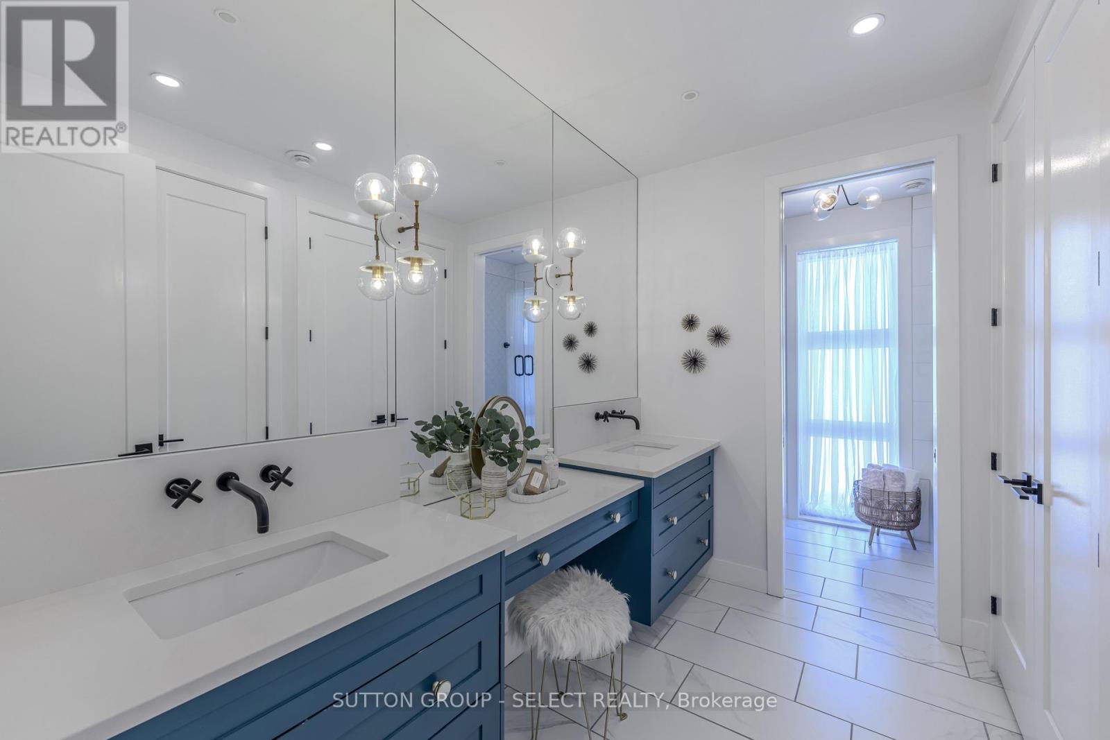 7 Valleyview Crescent, Middlesex Centre, Ontario  N0L 1R0 - Photo 36 - X12656308