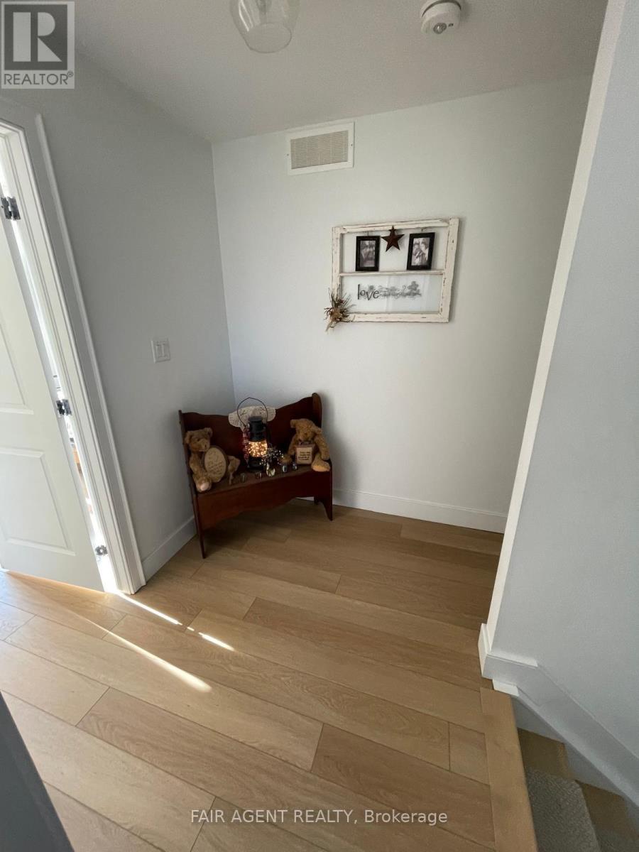 974 Waters Beach Drive, Essex, Ontario  N0R 1G0 - Photo 17 - X12656392