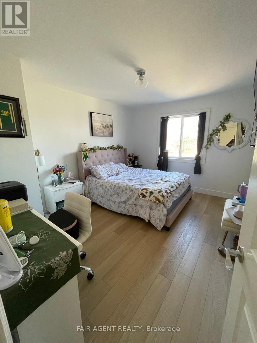 974 Waters Beach Drive, Essex, Ontario  N0R 1G0 - Photo 19 - X12656392