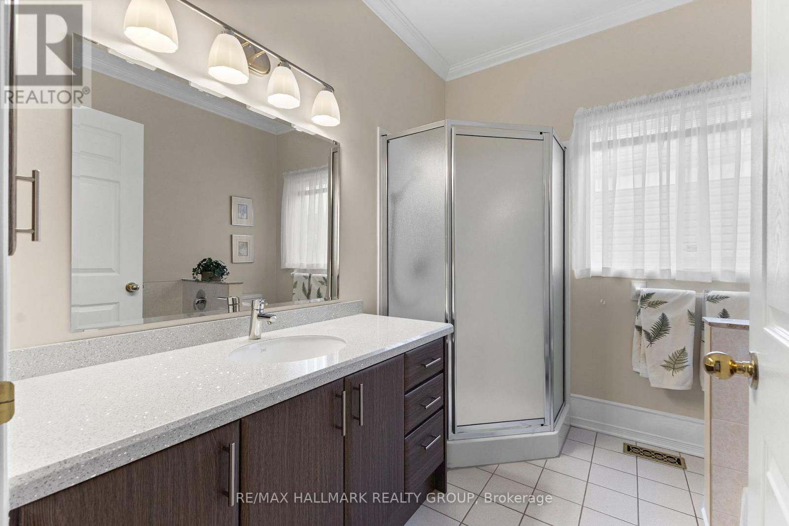 2202 Nature Trail Crescent, Ottawa, Ontario  K1W 1E6 - Photo 25 - X12656402