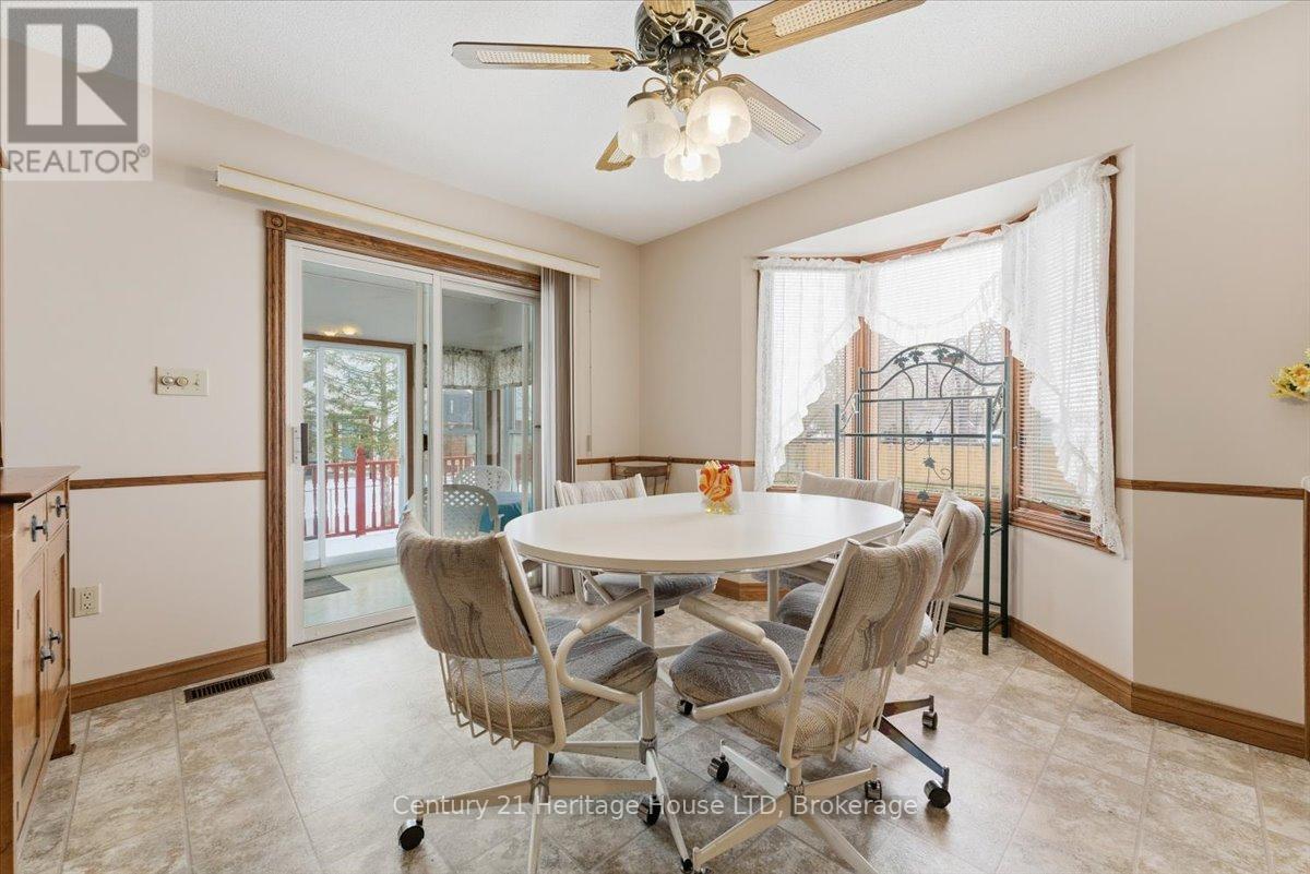 118 Gadsby Avenue, Welland, Ontario  L3C 1A9 - Photo 13 - X12656306