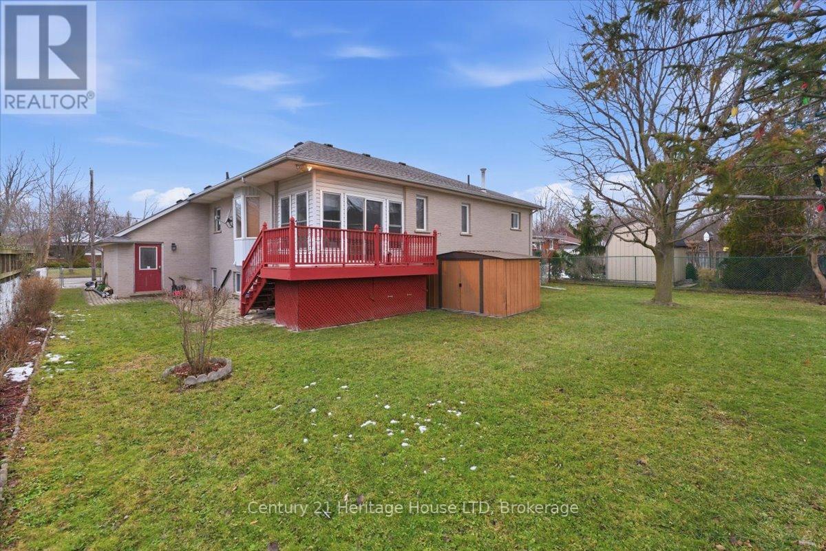 118 Gadsby Avenue, Welland, Ontario  L3C 1A9 - Photo 36 - X12656306