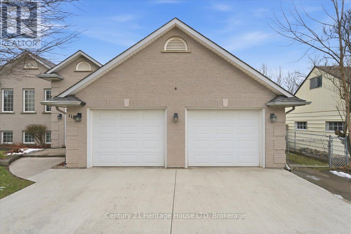 118 Gadsby Avenue, Welland, Ontario  L3C 1A9 - Photo 4 - X12656306