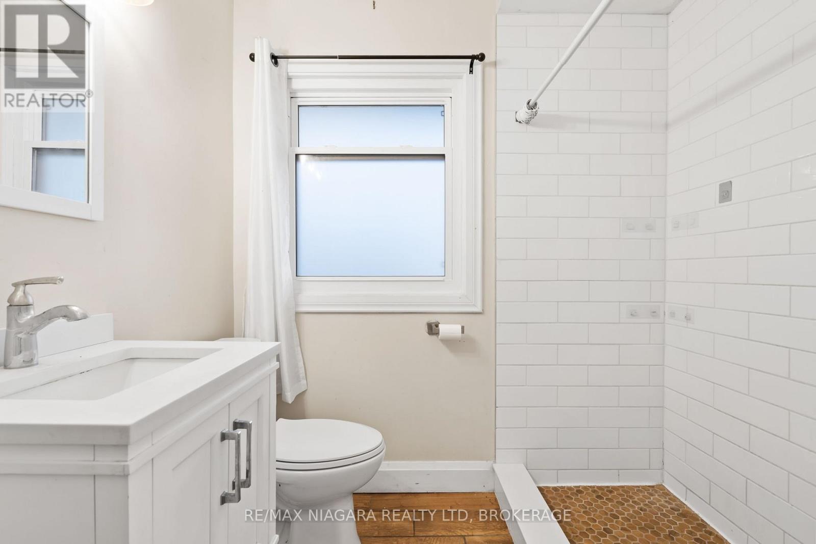 2949 Garrison Road, Fort Erie, Ontario  L0S 1N0 - Photo 14 - X12656334