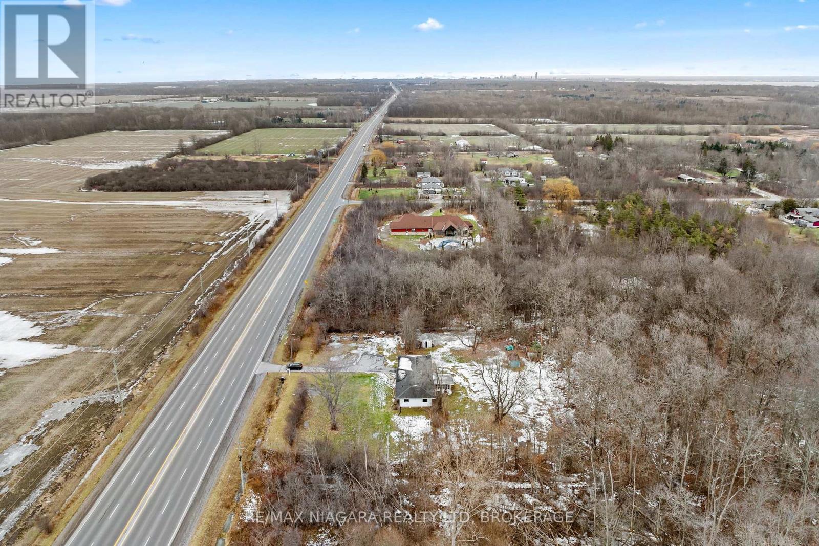 2949 Garrison Road, Fort Erie, Ontario  L0S 1N0 - Photo 22 - X12656334