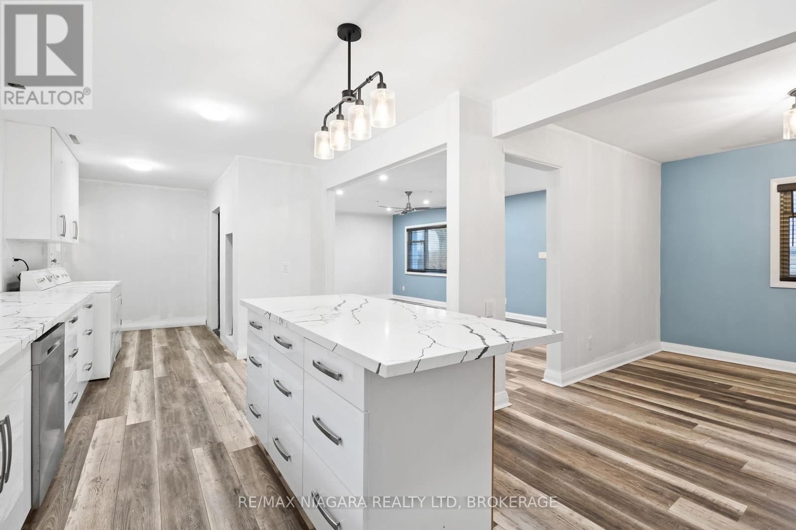 2949 Garrison Road, Fort Erie, Ontario  L0S 1N0 - Photo 6 - X12656334