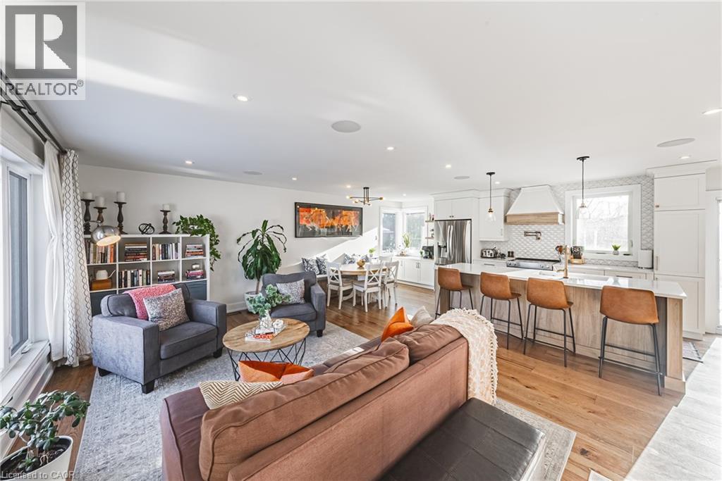 14 Mulock Avenue, Hamilton, Ontario  L8T 1H3 - Photo 3 - 40795483