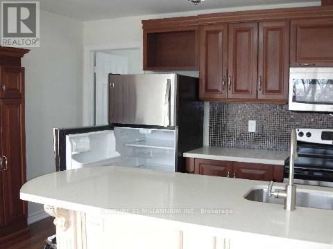 UPPER - 59 GARTHDALE COURT, Toronto, Ontario