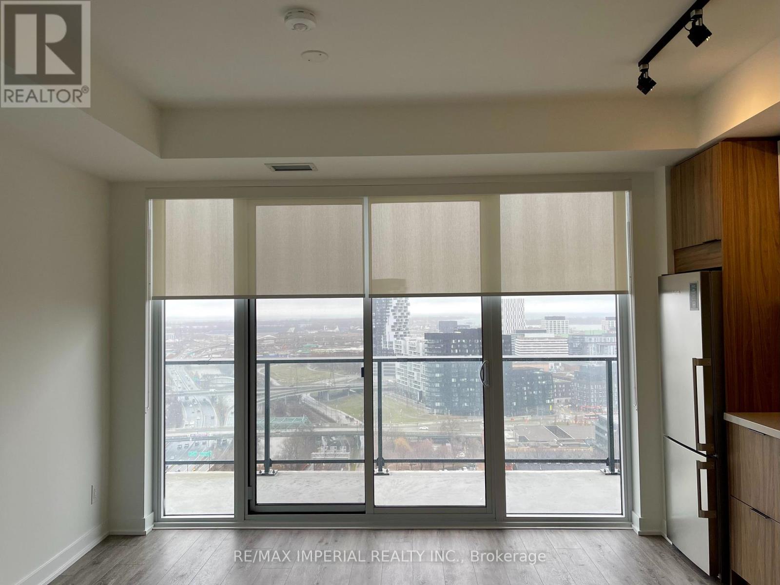 2102 - 5 Defries Street, Toronto, Ontario  M5A 0W7 - Photo 13 - C12656284