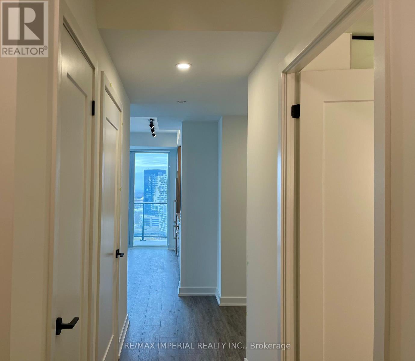 2102 - 5 Defries Street, Toronto, Ontario  M5A 0W7 - Photo 8 - C12656284