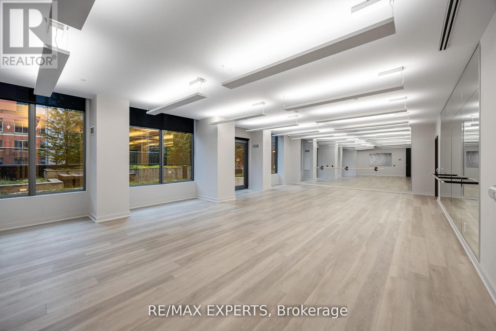 803 - 108 Peter Street, Toronto, Ontario  M5V 2G7 - Photo 37 - C12656326