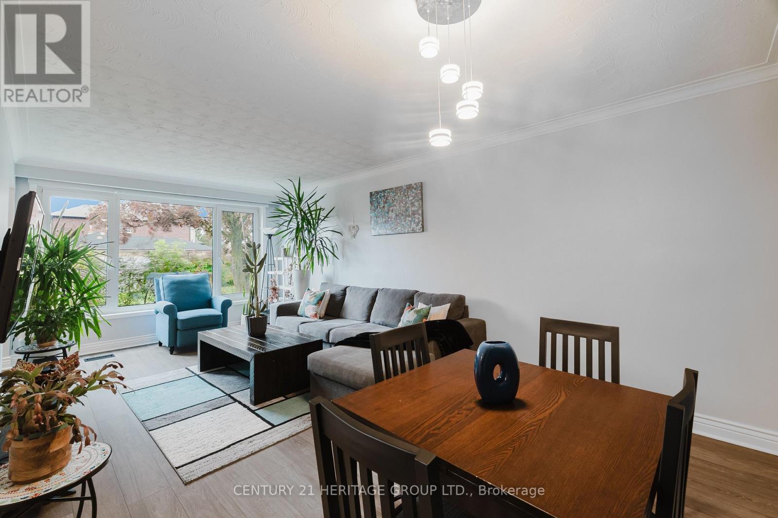 Main - 111 Tulane Crescent, Toronto, Ontario  M3A 2C2 - Photo 4 - C12656352