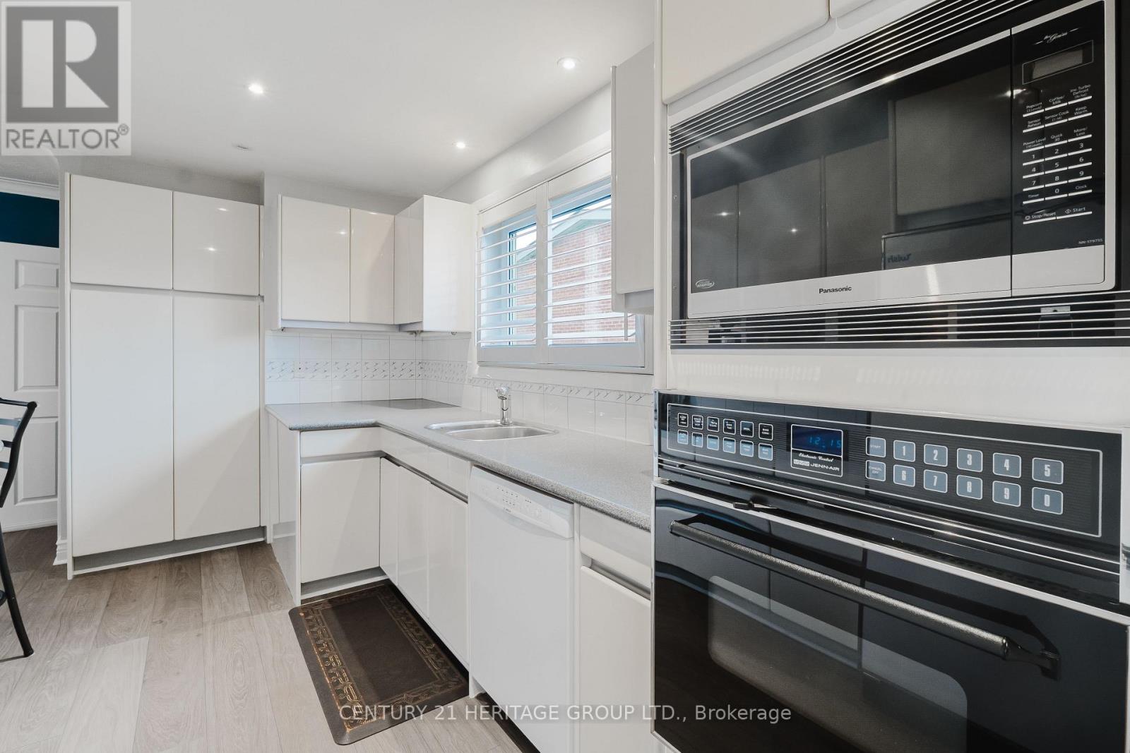 Main - 111 Tulane Crescent, Toronto, Ontario  M3A 2C2 - Photo 8 - C12656352