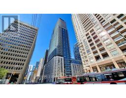 806 - 955 BAY STREET, Toronto, Ontario