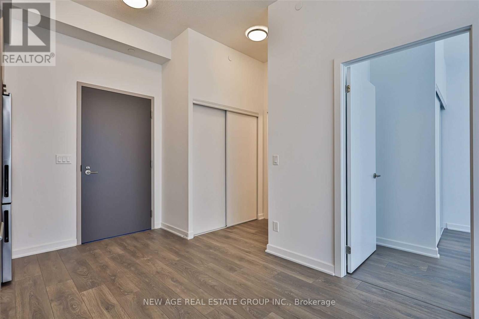 310 - 38 Forest Manor Road, Toronto (Henry Farm), Ontario  M2J 1M5 - Photo 6 - C12656372