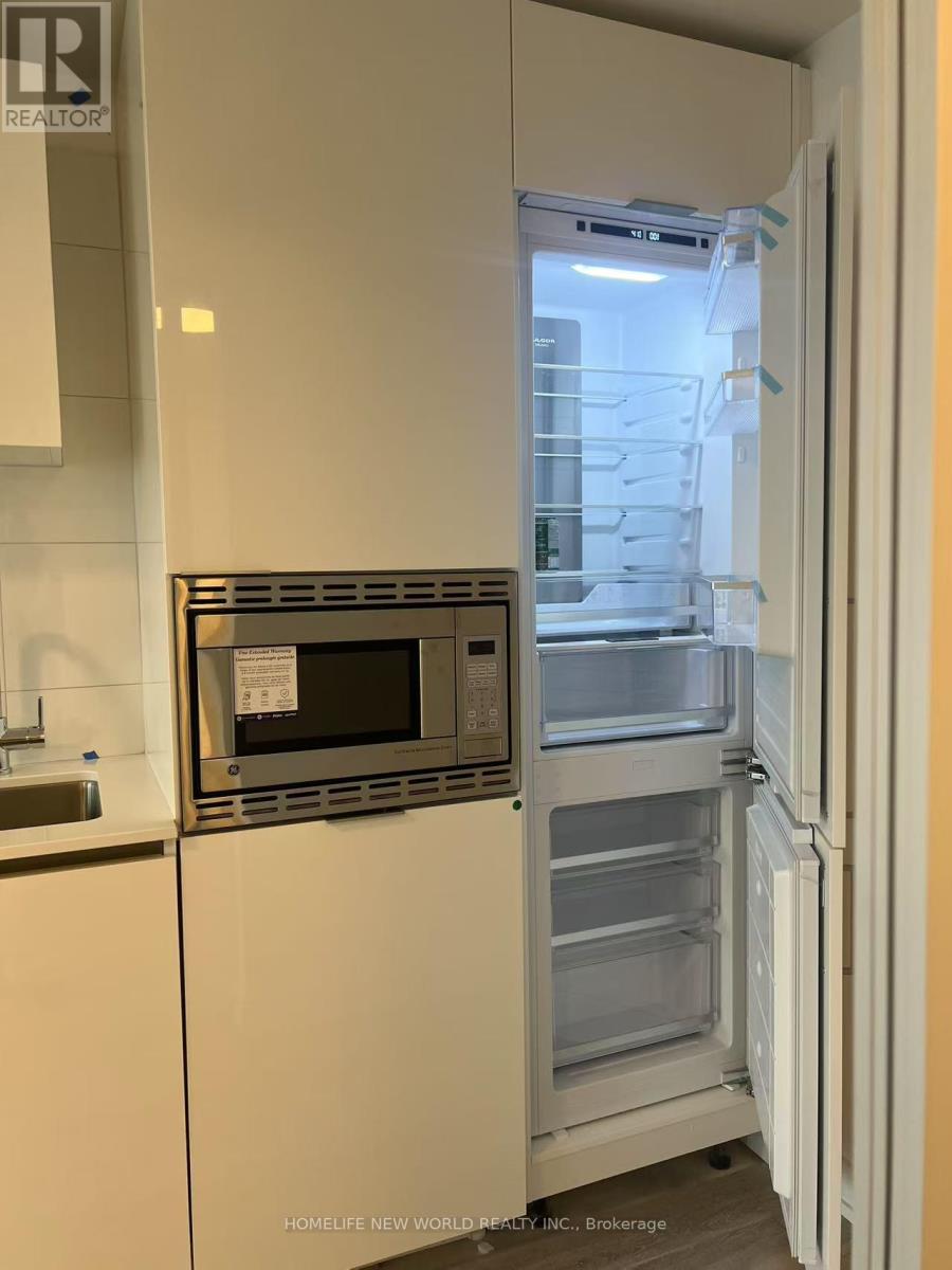 3016 - 230 Simcoe Street S, Toronto, Ontario  M5T 1T4 - Photo 4 - C12656408