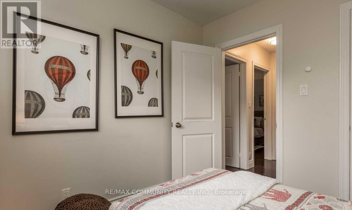 1356 Poprad Avenue, Pickering (Bay Ridges), Ontario  L1W 1L1 - Photo 2 - E12656332