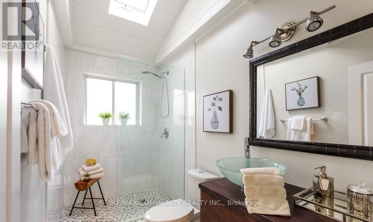 1356 Poprad Avenue, Pickering (Bay Ridges), Ontario  L1W 1L1 - Photo 3 - E12656332