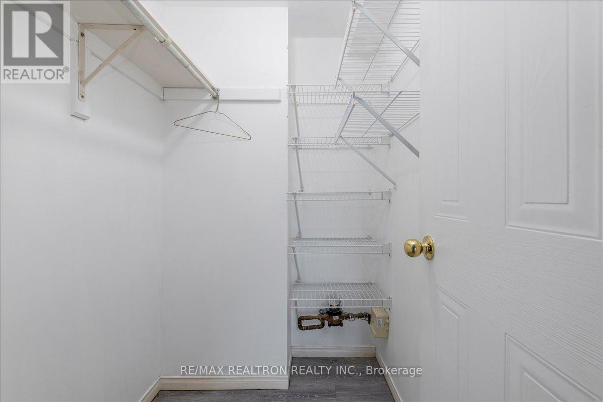 302 - 492 Laclie Street, Orillia, Ontario  L3V 7V2 - Photo 16 - S12656354