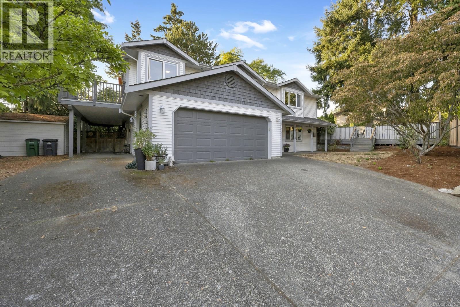 1616 Nelles Pl, Saanich, British Columbia