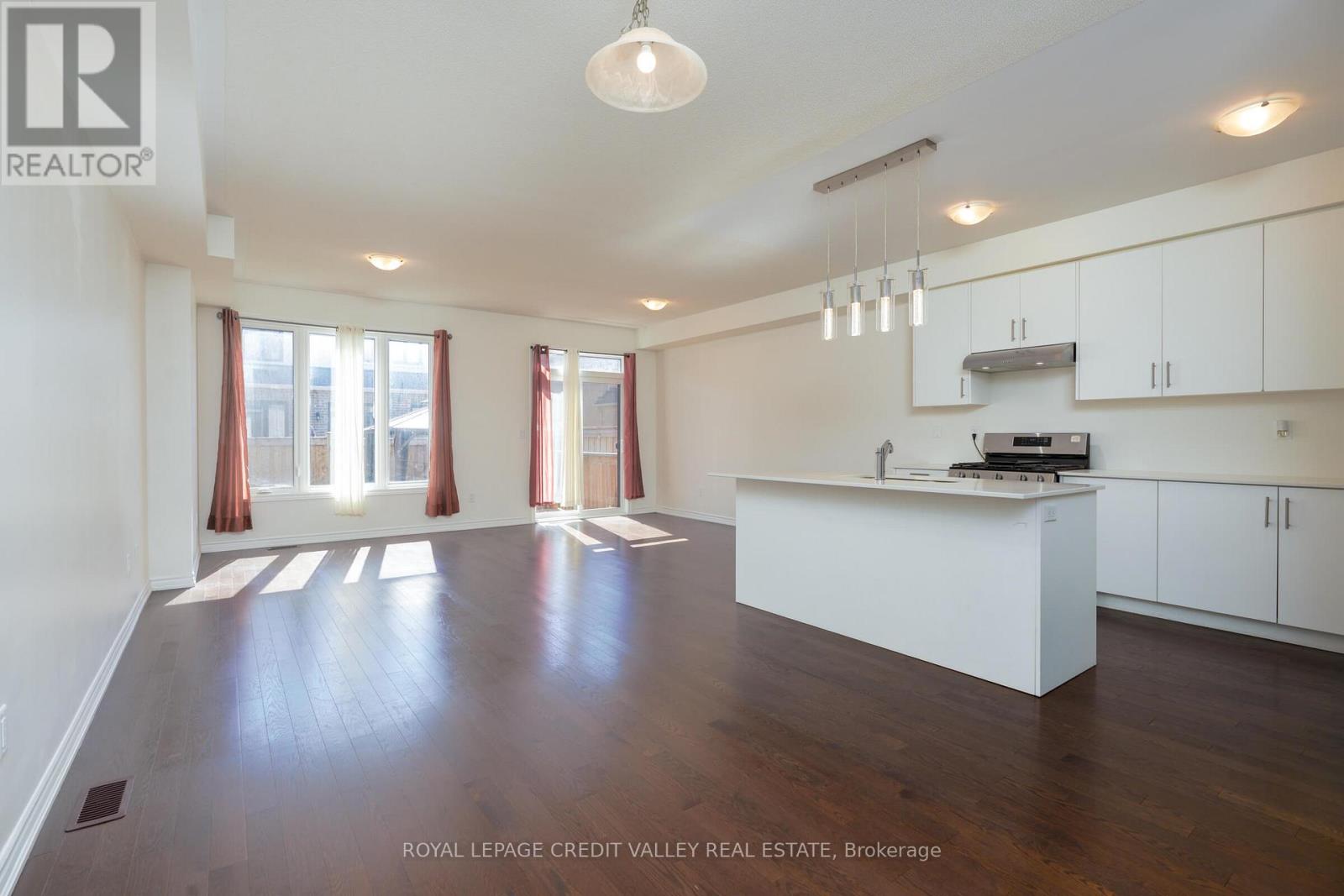 63 Laing Drive, Whitby, Ontario  L1P 0N6 - Photo 8 - E12599390